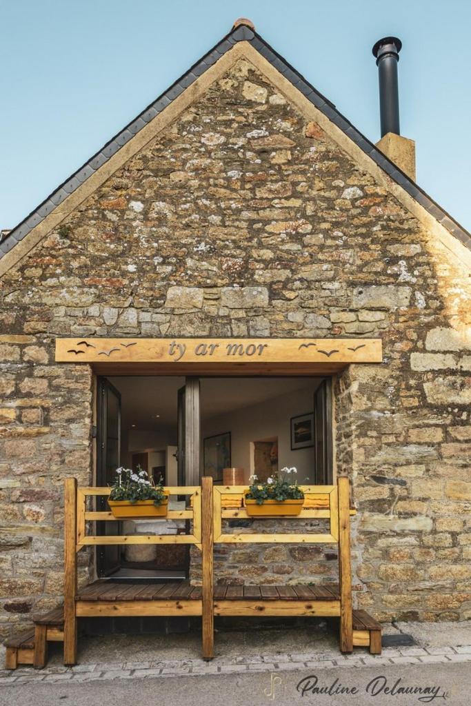 Ty Ar Mor Maison De La Mer, A 40 M De La Plage Saint-Michel-en-Grève Exteriör bild
